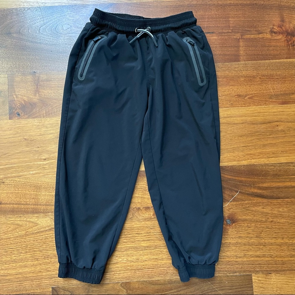 Athleta Girl Black Capri Pants Size Small (7)